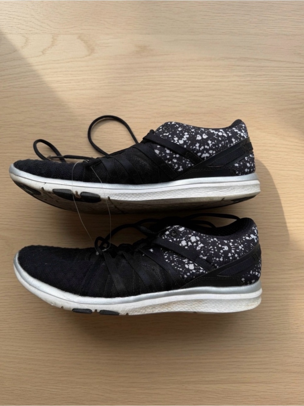 ASICS Gel Fit Sana 2 Women’s Training Shoes Black White Size 8 Athletic Sneakers